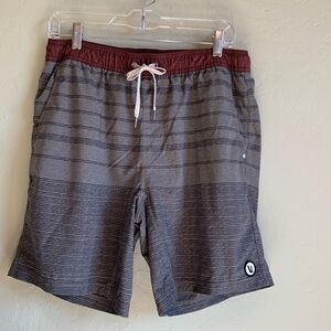 Vuori Men’s Kore Lined Short sz L